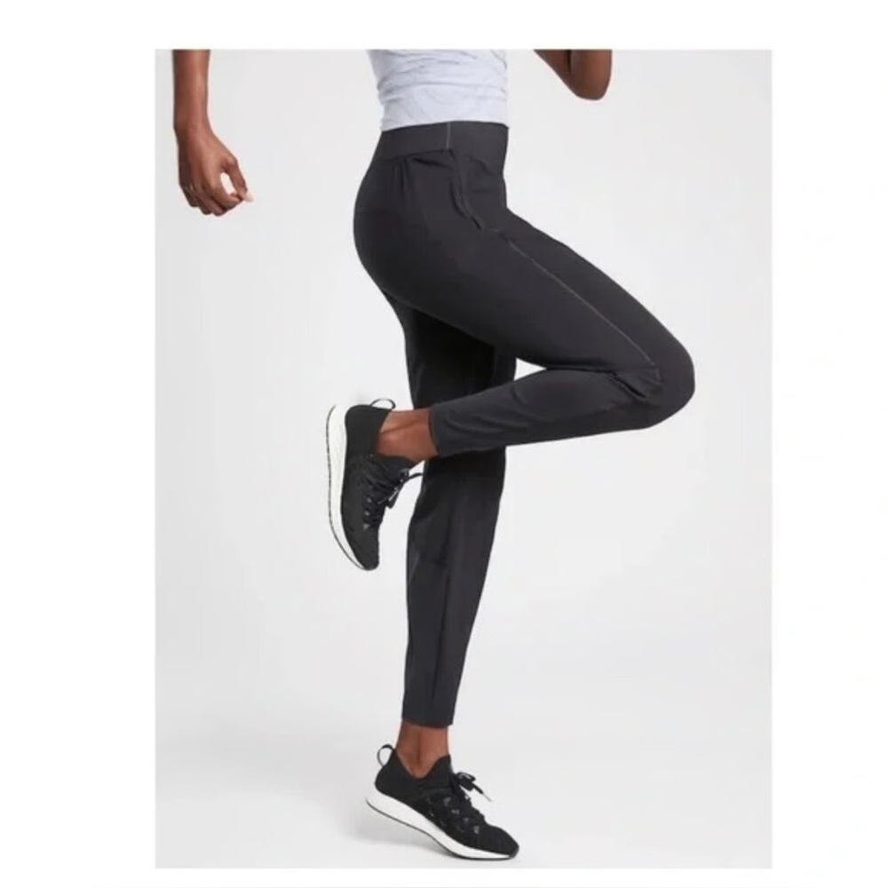 Athleta Run With It Pants Joggers Women's Medium Petite #598495 - Picture 4 of 6